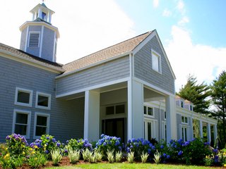 bay pointe club